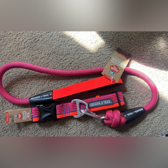 Dog Arcadia Trail Collar And Leash Set Poshmark